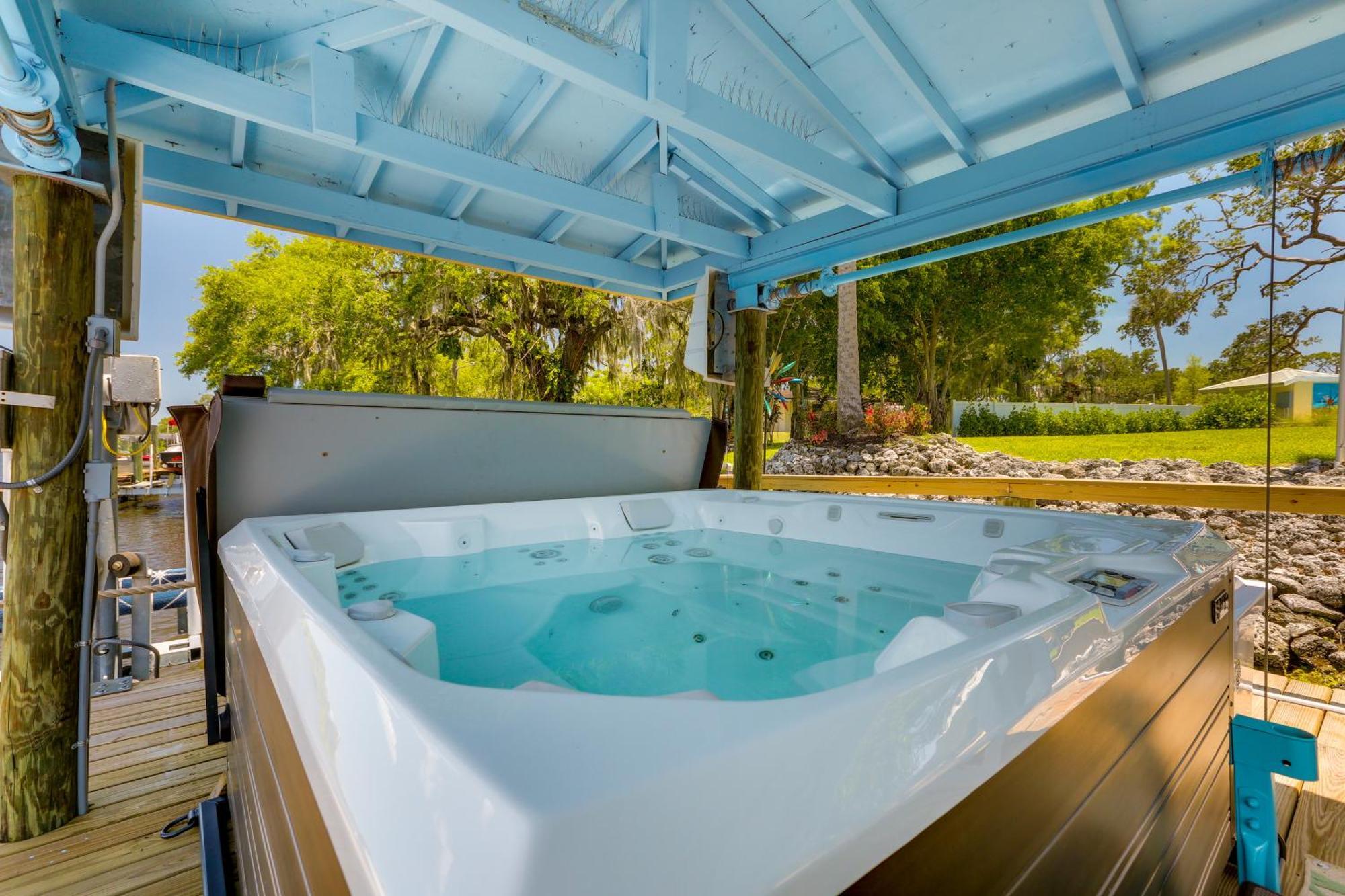 Riverfront Florida With Pool And Hot Tub Access * LaBelle